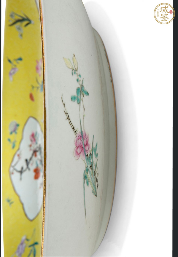 古玩陶瓷粉彩盤真品鑒賞圖