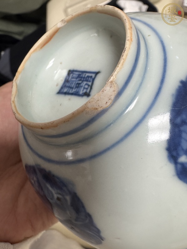 古玩陶瓷明萬(wàn)歷團(tuán)花紋青花碗真品鑒賞圖
