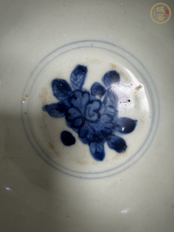 古玩陶瓷明萬(wàn)歷團(tuán)花紋青花碗真品鑒賞圖
