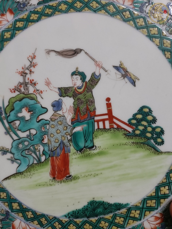 古玩陶瓷人物紋五彩瓷板畫(huà)真品鑒賞圖