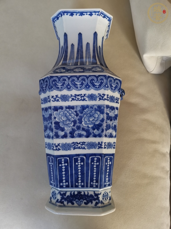 古玩陶瓷清中·青花花卉紋輔首瓶 真品鑒賞圖