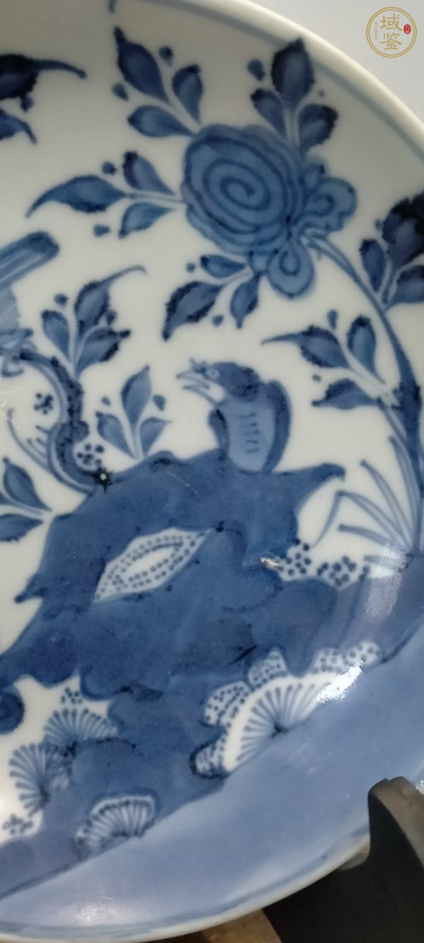 古玩陶瓷清中期青花盤真品鑒賞圖