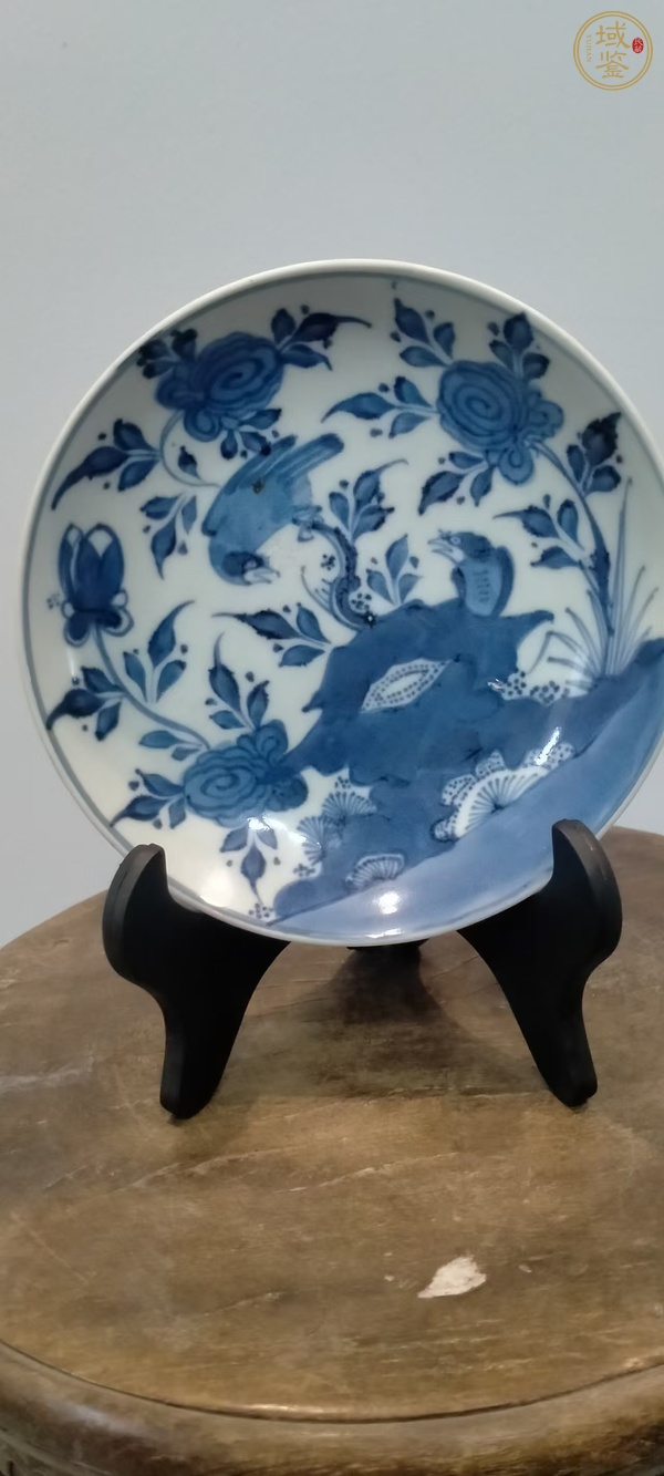 古玩陶瓷清中期青花盤真品鑒賞圖