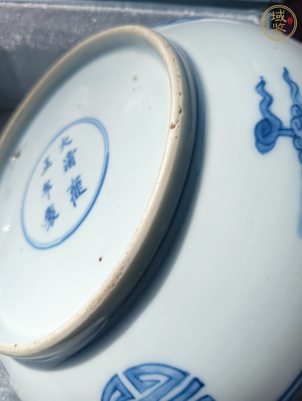 古玩陶瓷青花夔龍紋盤真品鑒賞圖