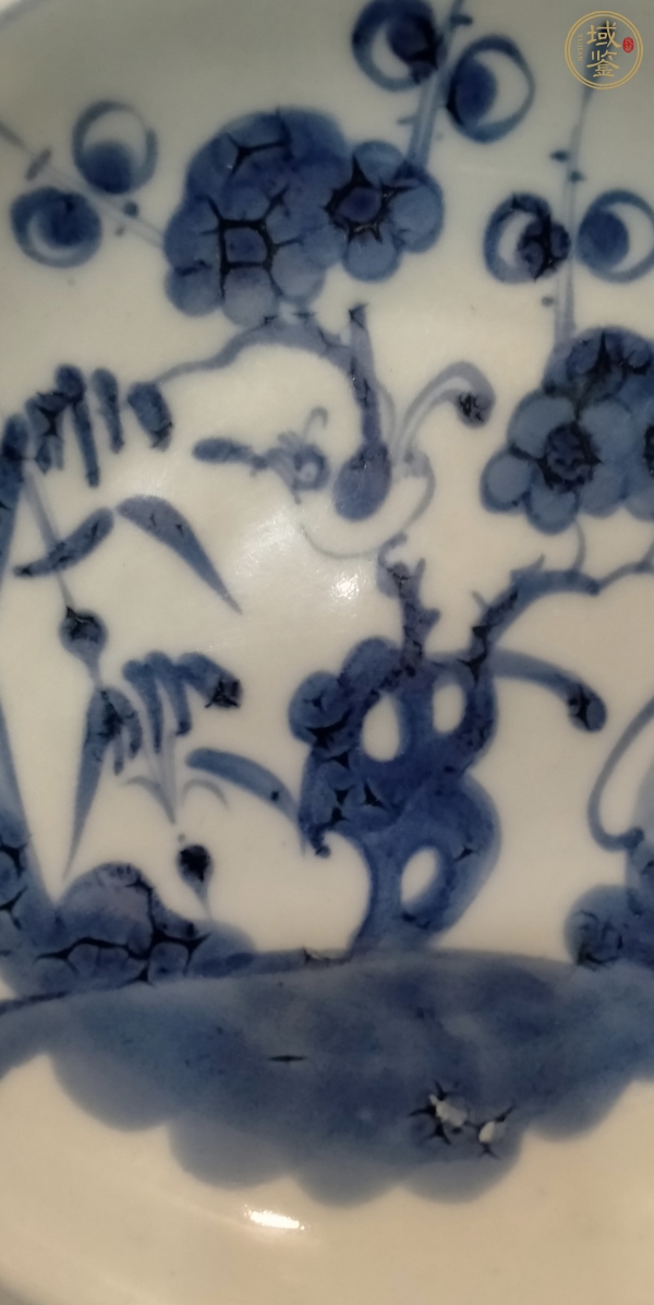 古玩陶瓷青花花卉紋盤真品鑒賞圖