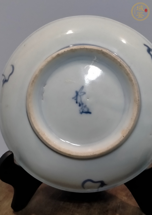 古玩陶瓷青花花卉紋盤真品鑒賞圖