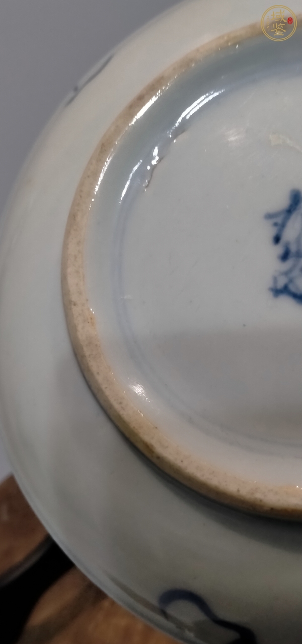 古玩陶瓷青花花卉紋盤真品鑒賞圖