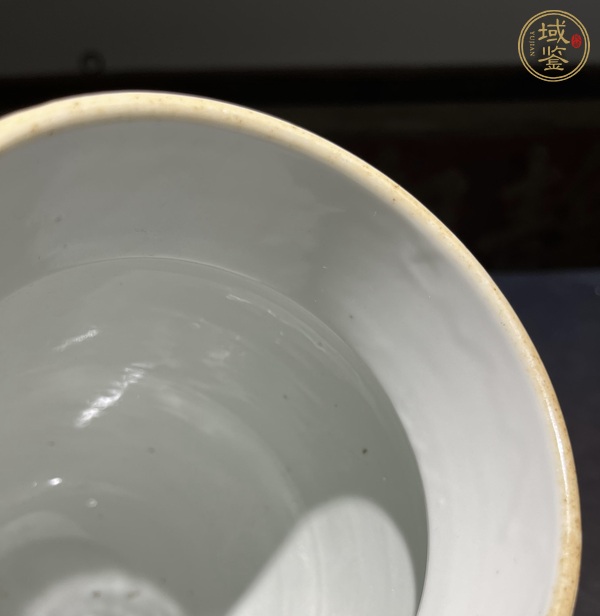 古玩陶瓷粉彩花卉罐真品鑒賞圖