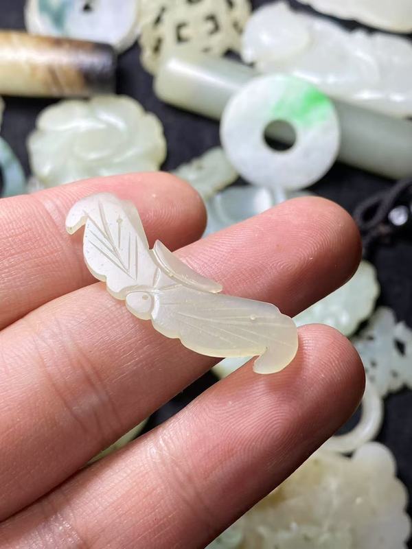 古玩玉器清代雙面工多孔和田玉雕“花片”拍賣，當前價格650元