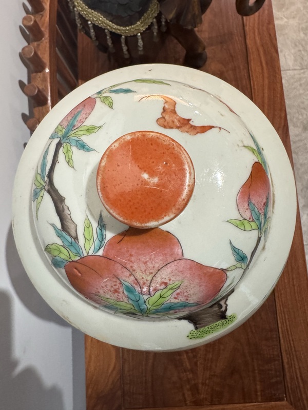 古玩陶瓷粉彩福壽紋將軍罐拍賣,當(dāng)前價(jià)格3888元