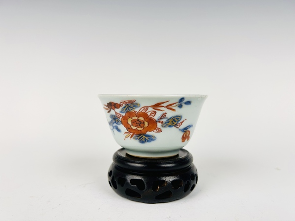 古玩陶瓷清康熙·礬紅描金青花花鳥杯碟拍賣，當(dāng)前價格99元