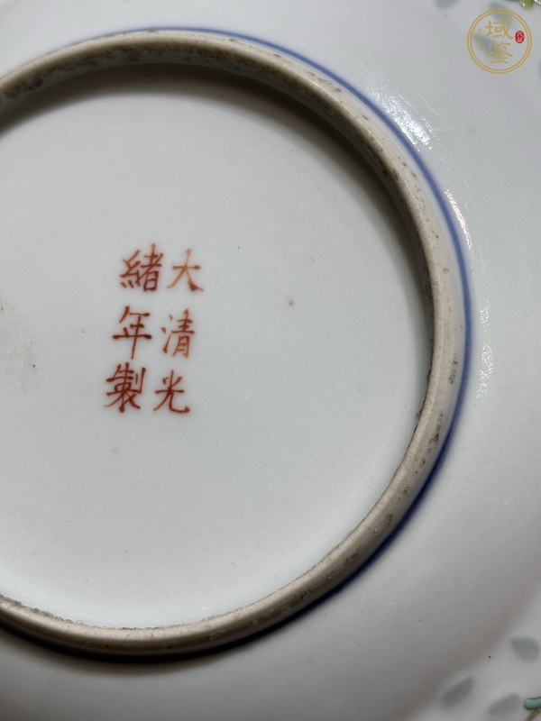 古玩陶瓷青花山水玲瓏加彩花卉紋盤真品鑒賞圖