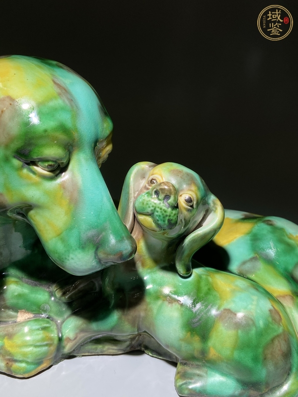 古玩陶瓷虎皮綠釉瓷像狗真品鑒賞圖