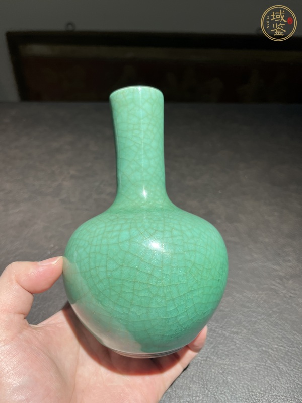 古玩陶瓷魚籽綠釉天球瓶真品鑒賞圖