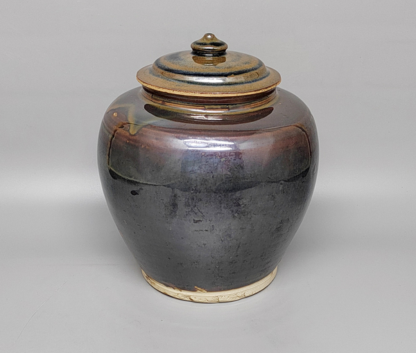 古玩轉(zhuǎn)賣(mài)高雅的明代白胎窯變黑釉蓋罐拍賣(mài)，當(dāng)前價(jià)格0元