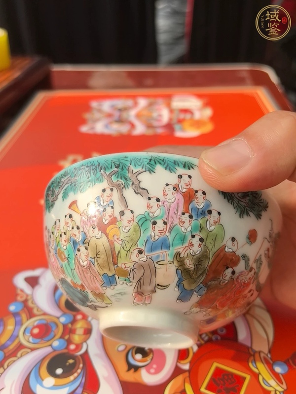 古玩陶瓷百子鬧春蓋碗真品鑒賞圖