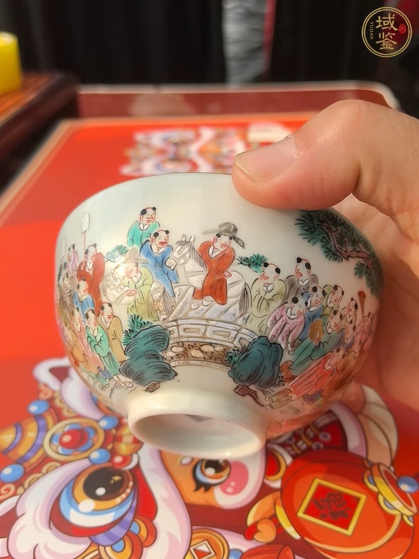 古玩陶瓷百子鬧春蓋碗真品鑒賞圖