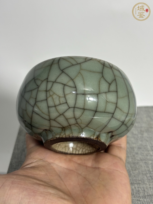 古玩陶瓷日本明治官釉茶碗真品鑒賞圖