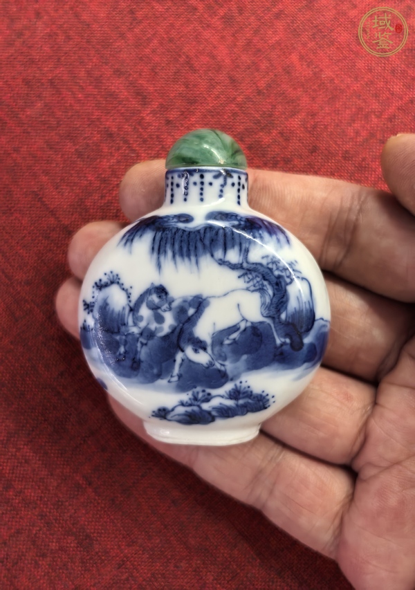 古玩陶瓷青花柳蔭雙駿圖鼻煙壺，疑似復窯真品鑒賞圖