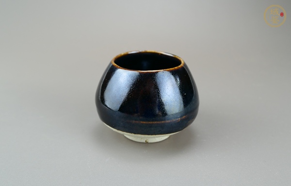 古玩陶瓷定窯系黑釉雞心罐真品鑒賞圖