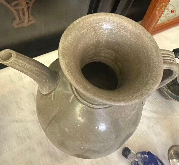 古玩陶瓷青釉執(zhí)壺真品鑒賞圖