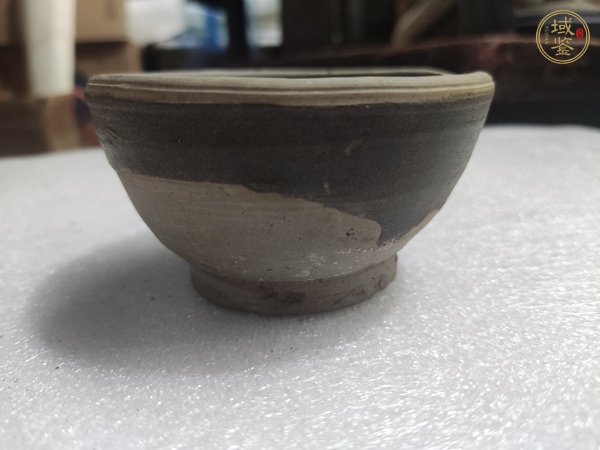 古玩陶瓷褐釉茶碗真品鑒賞圖
