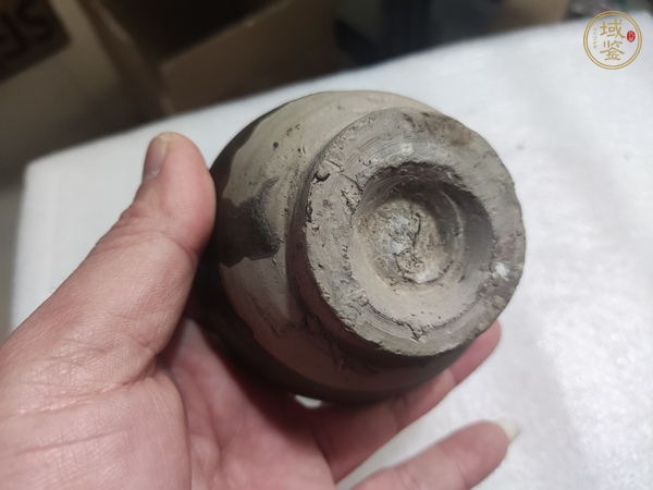 古玩陶瓷褐釉茶碗真品鑒賞圖
