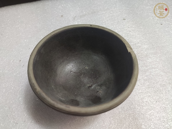 古玩陶瓷褐釉茶碗真品鑒賞圖