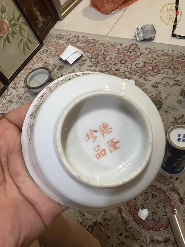 古玩陶瓷粉彩花卉紋茶碗真品鑒賞圖