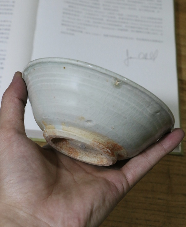 古玩陶瓷龍泉粉青釉撇口碗拍賣，當(dāng)前價格420元