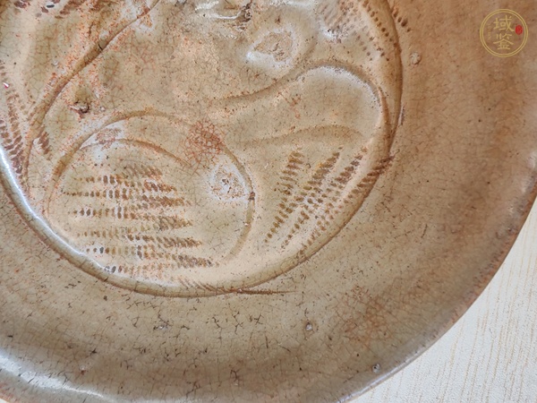 古玩陶瓷青釉刻花蓖點紋盤真品鑒賞圖