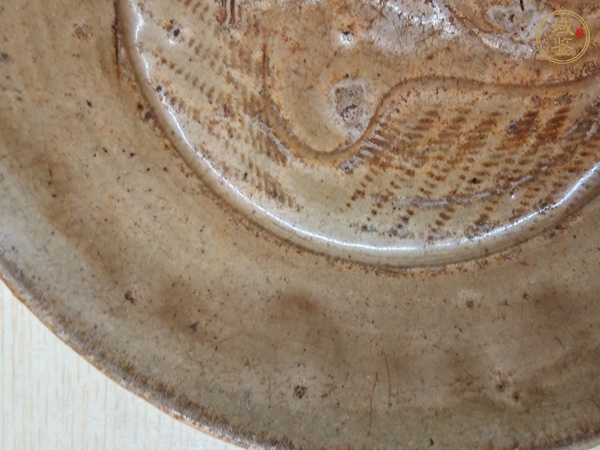 古玩陶瓷青釉刻花蓖點紋盤真品鑒賞圖