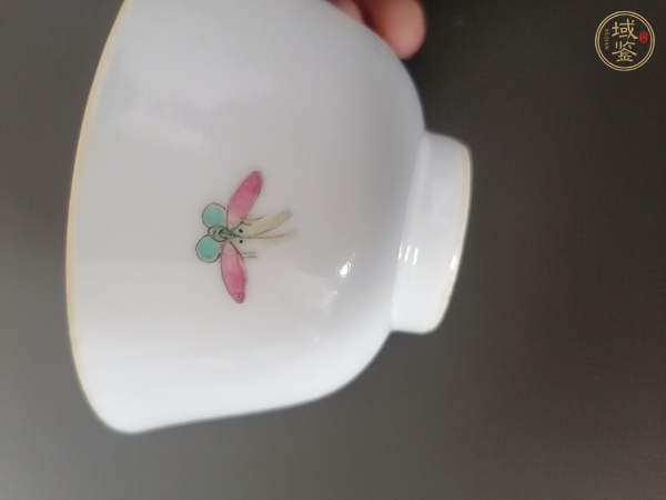 古玩陶瓷花鳥紋粉彩杯真品鑒賞圖