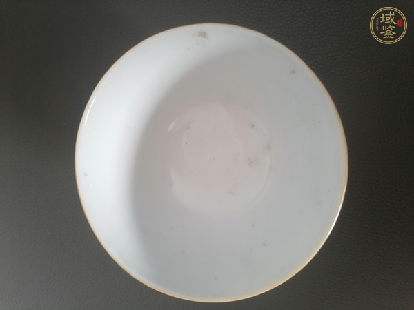 古玩花鳥紋粉彩杯真品鑒賞圖