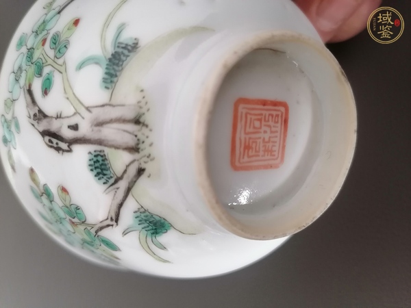 古玩陶瓷花鳥紋粉彩杯真品鑒賞圖