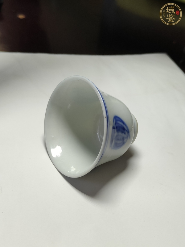 古玩陶瓷青花團(tuán)鶴杯真品鑒賞圖