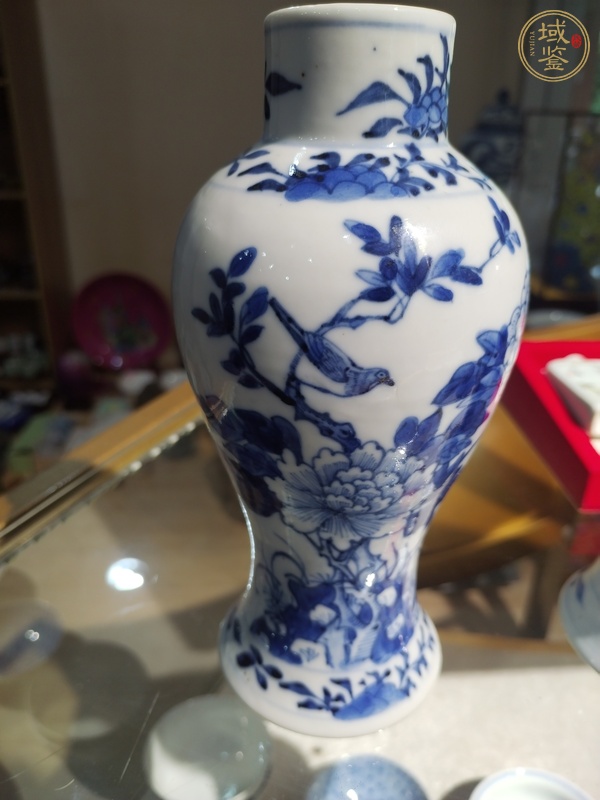 古玩陶瓷花鳥紋青花瓶真品鑒賞圖