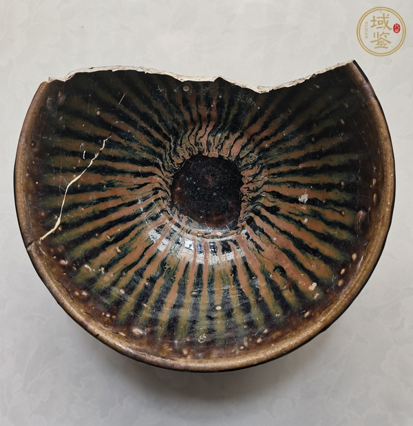 古玩陶瓷磁州窯鐵銹紅條紋碗真品鑒賞圖