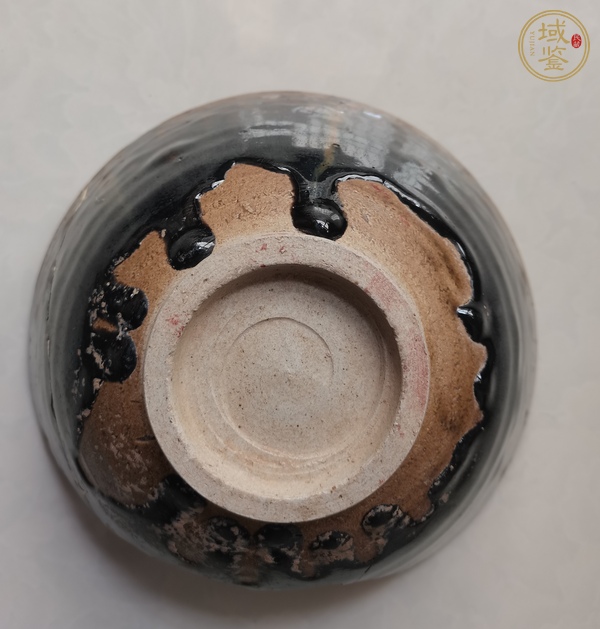 古玩陶瓷磁州窯鐵銹紅條紋碗真品鑒賞圖
