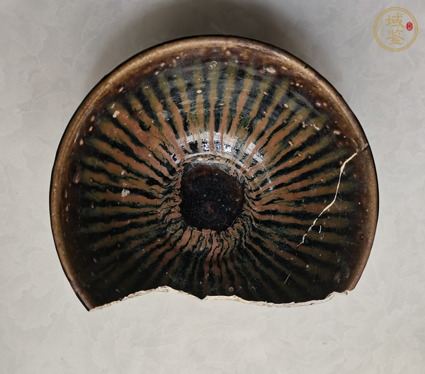 古玩陶瓷磁州窯鐵銹紅條紋碗真品鑒賞圖
