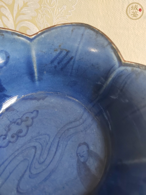 古玩陶瓷藍上藍品種八仙人物花口碗真品鑒賞圖