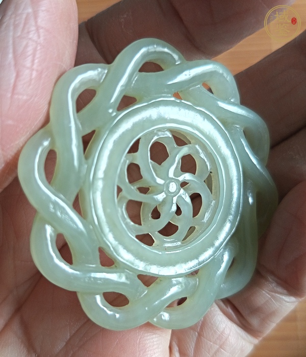 古玩玉器和田玉轉(zhuǎn)芯珮真品鑒賞圖