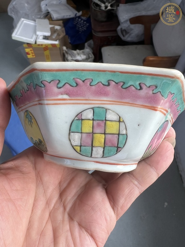 古玩陶瓷粉彩皮球花紋六方貢碗真品鑒賞圖