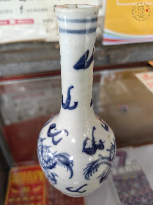 古玩陶瓷青花龍紋長(zhǎng)頸瓶真品鑒賞圖