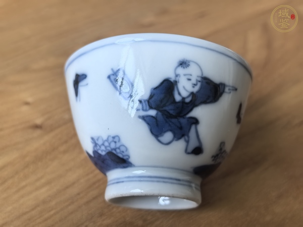 古玩陶瓷青花嬰戲紋杯真品鑒賞圖
