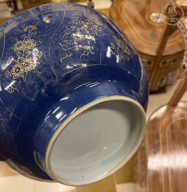 古玩陶瓷祭蘭釉描金花卉紋碗真品鑒賞圖