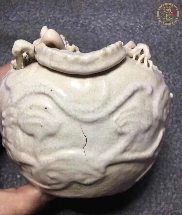 古玩陶瓷哥釉貼塑螭龍紋水洗真品鑒賞圖