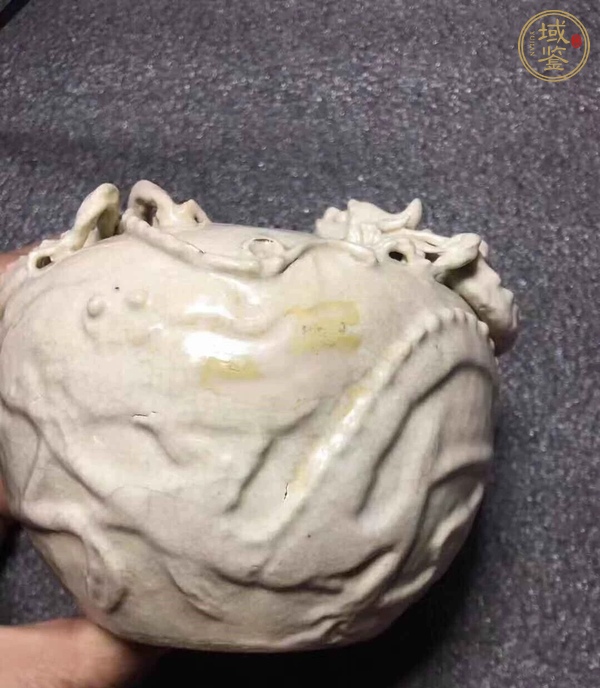 古玩陶瓷哥釉貼塑螭龍紋水洗真品鑒賞圖