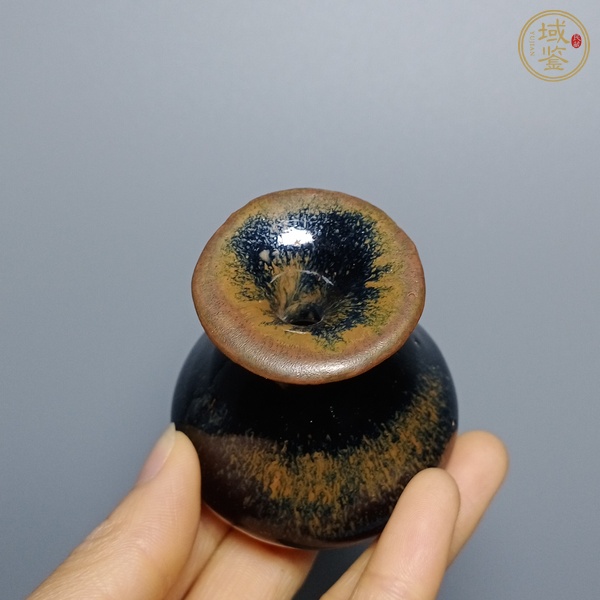 古玩陶瓷瓶真品鑒賞圖