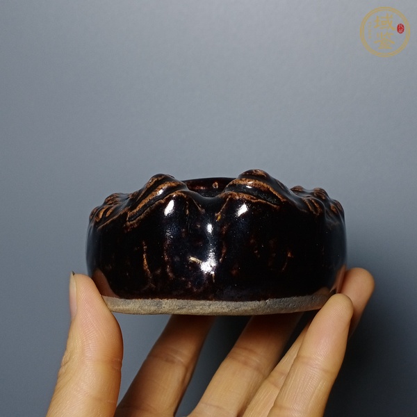 古玩陶瓷水呈真品鑒賞圖